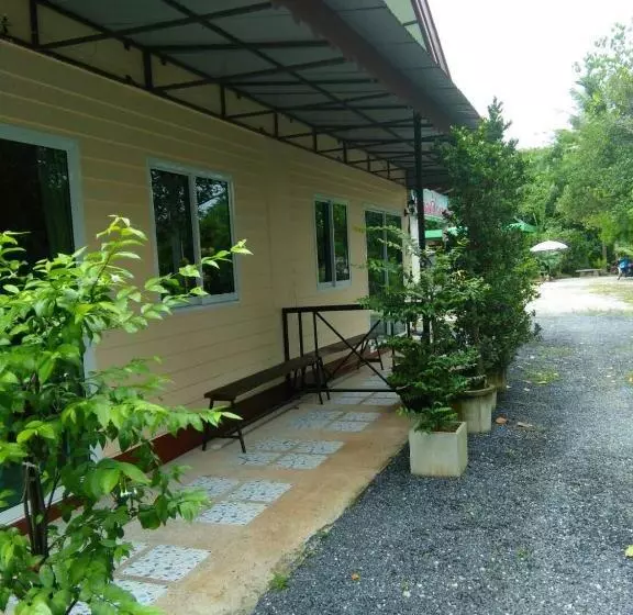 Majatalo Green Happy Homestay