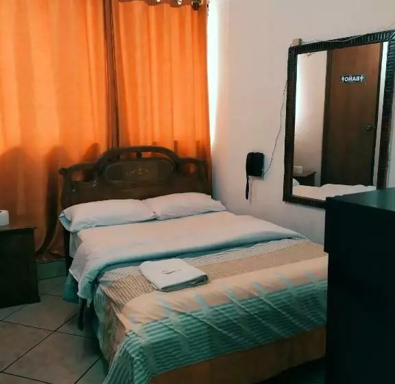 Retkeilymaja Hostal Ajavi Del Sur