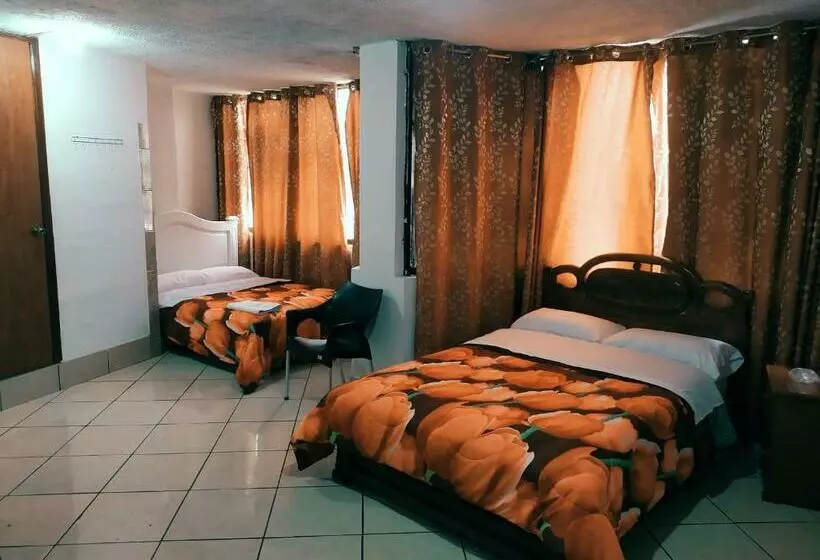 Retkeilymaja Hostal Ajavi Del Sur