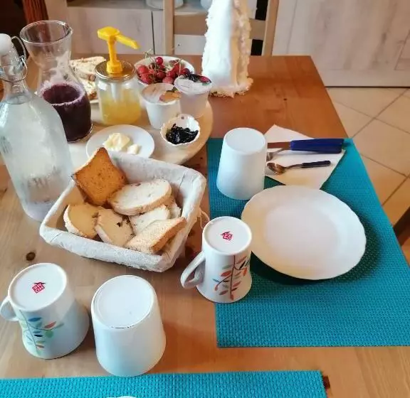 Hotelli Agriturismo Bio Apipoli