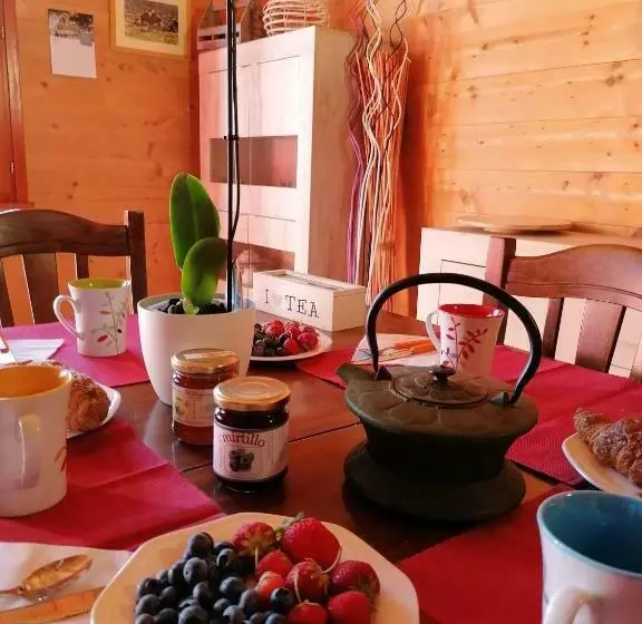 Hotelli Agriturismo Bio Apipoli