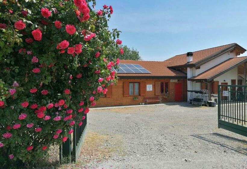 فندق Agriturismo Bio Apipoli