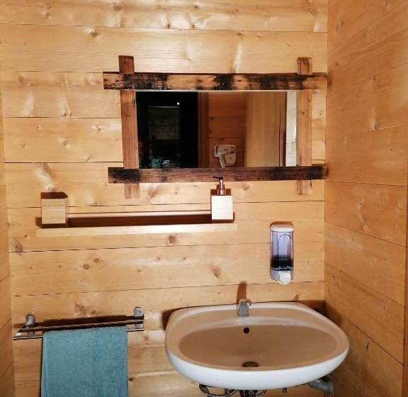 فندق Agriturismo Bio Apipoli