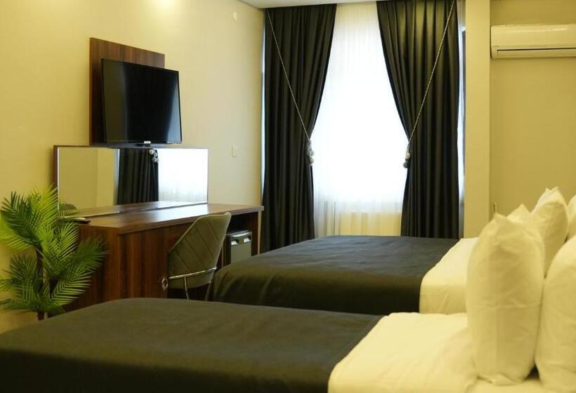 בית מלון כפרי Grand Krone