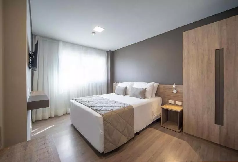 ホテル Laghetto Resort Golden Oficial