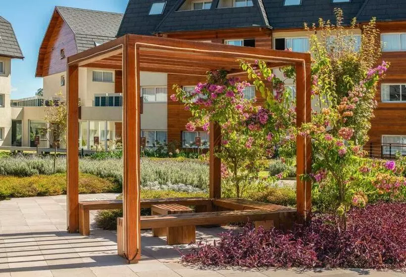 ホテル Laghetto Resort Golden Oficial