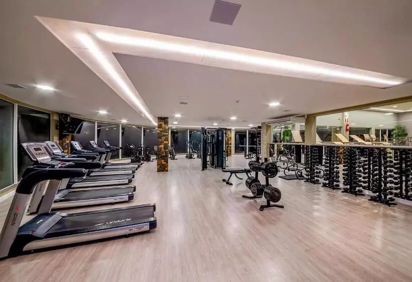 ホテル Laghetto Resort Golden Oficial