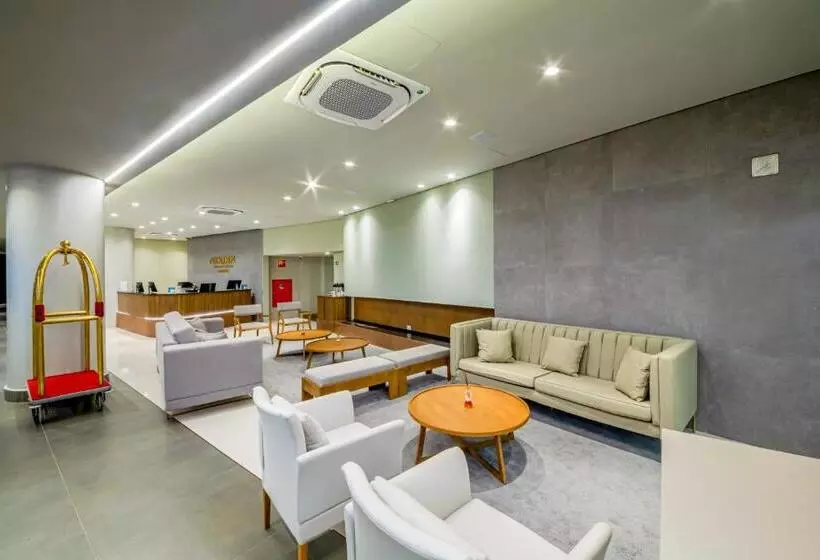 ホテル Laghetto Resort Golden Oficial