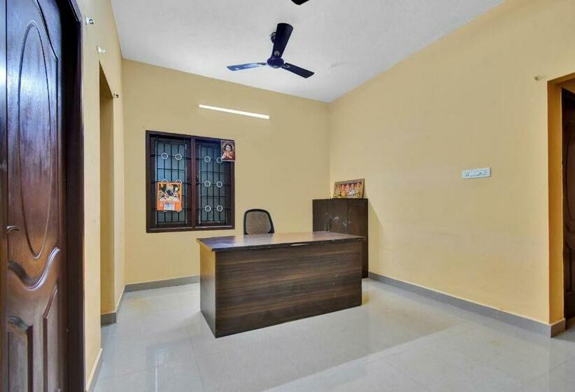 Отель Collection O 80468 Collectiono Phoenix Pleasant Stays