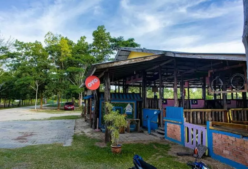 ホテル Oyo 90320 Iftitah Restaurant & Resort