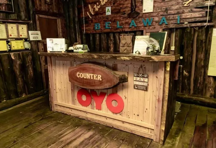 ホテル Oyo 90320 Iftitah Restaurant & Resort