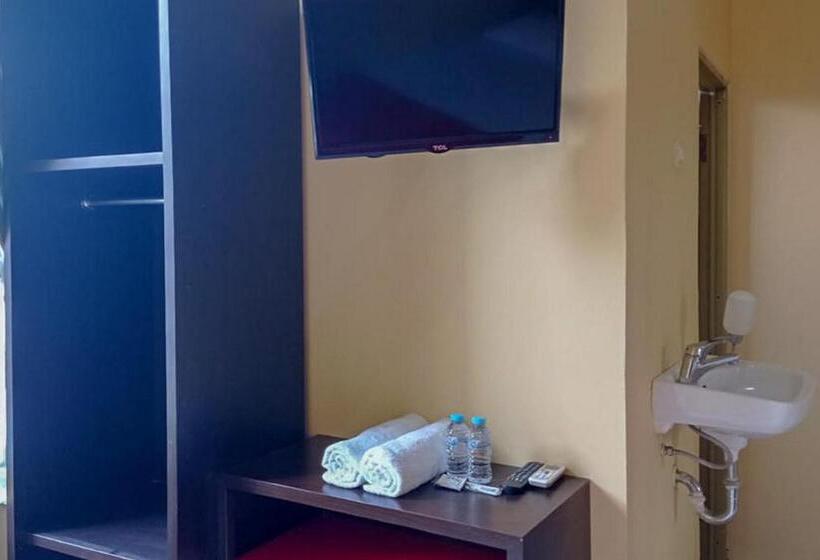 בית מלון כפרי Rama Shinta Homestay Redpartner