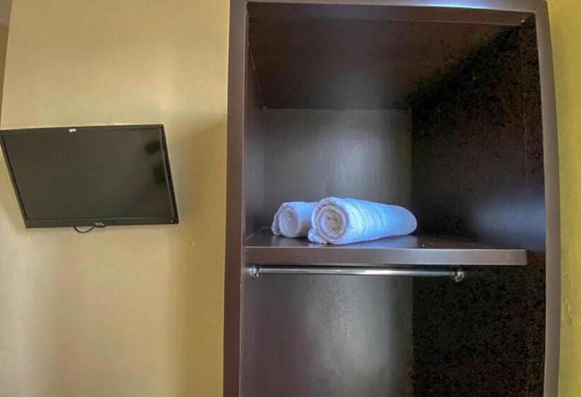 בית מלון כפרי Rama Shinta Homestay Redpartner