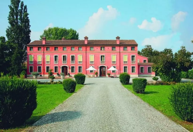 Hotelli Villa Montanarini