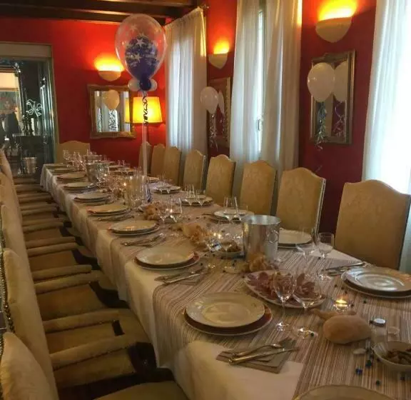 Hotelli Villa Montanarini