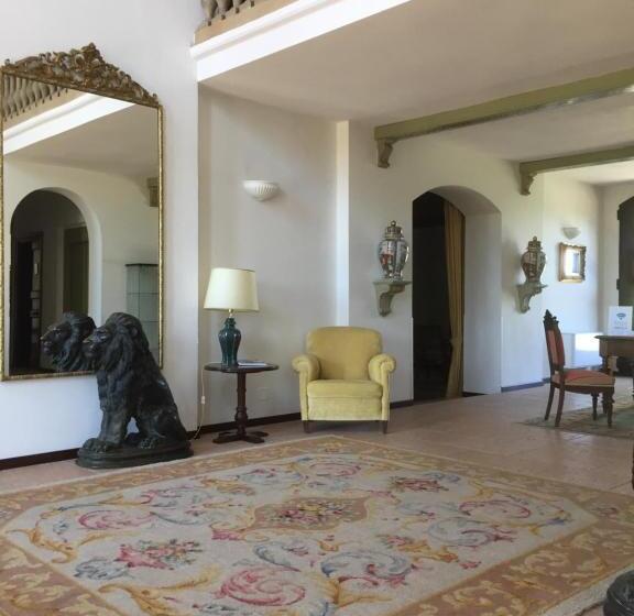 בית מלון כפרי Villa Montanarini