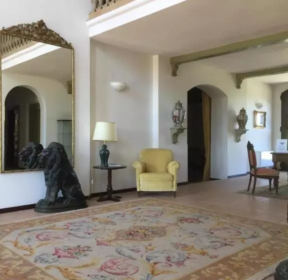 Hotelli Villa Montanarini