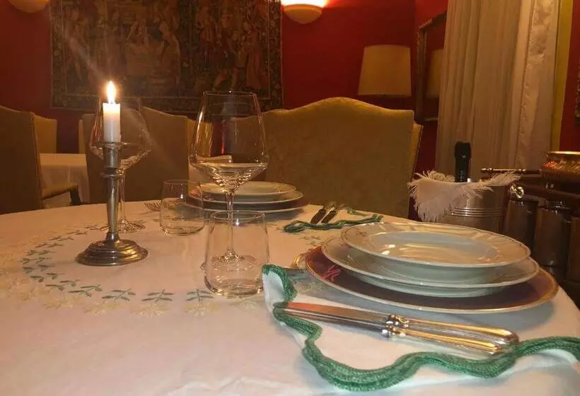 Hotelli Villa Montanarini