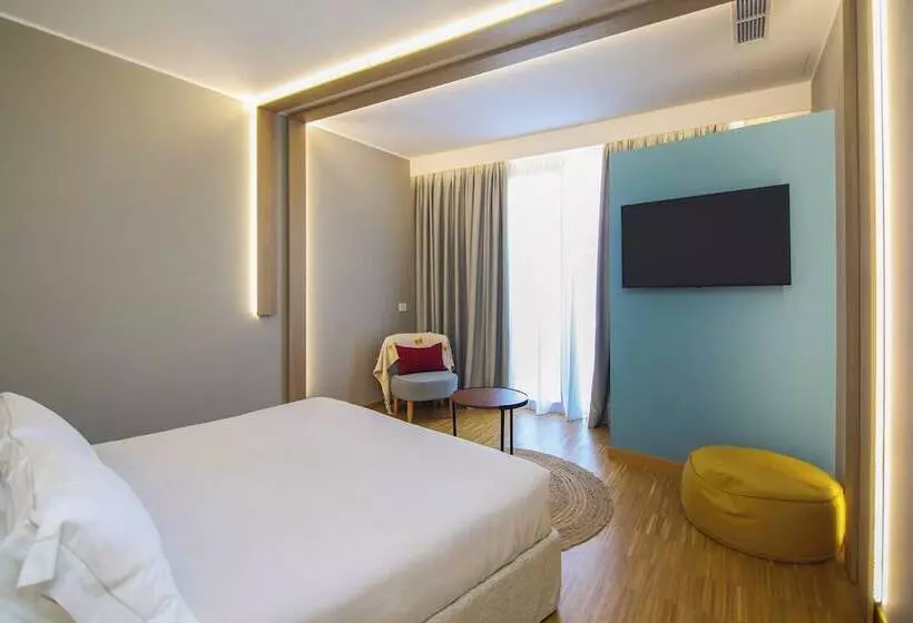 ホテル Vlora Priam Affiliated by Meliá