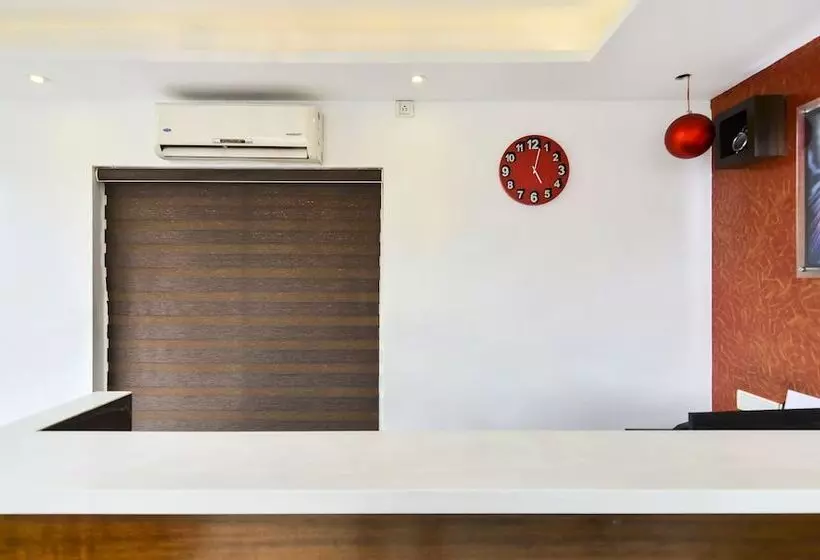 Itsy Hotels Platinum Inn