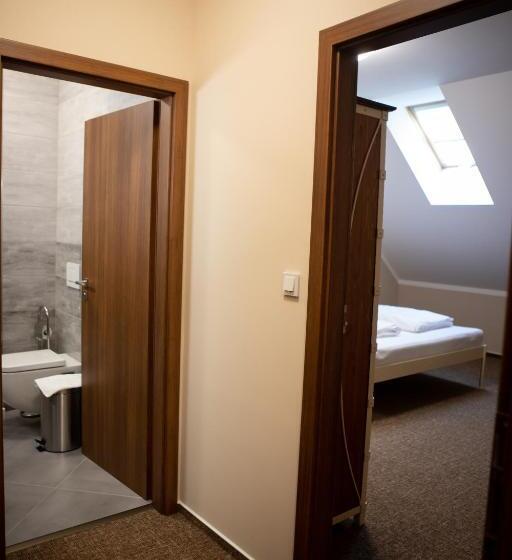 Panzió Penzion Dašické Sklepy