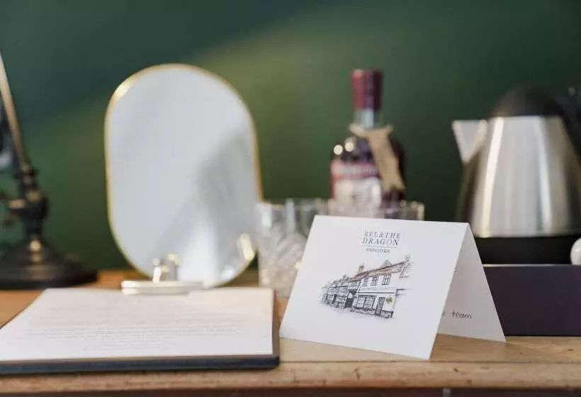 Retkeilymaja Bel And The Dragon At Red Lion Wendover