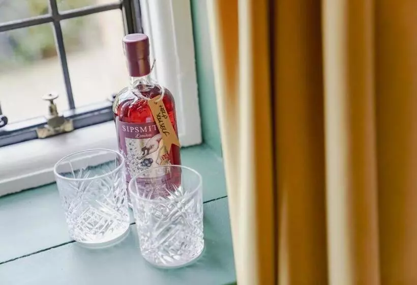 Retkeilymaja Bel And The Dragon At Red Lion Wendover