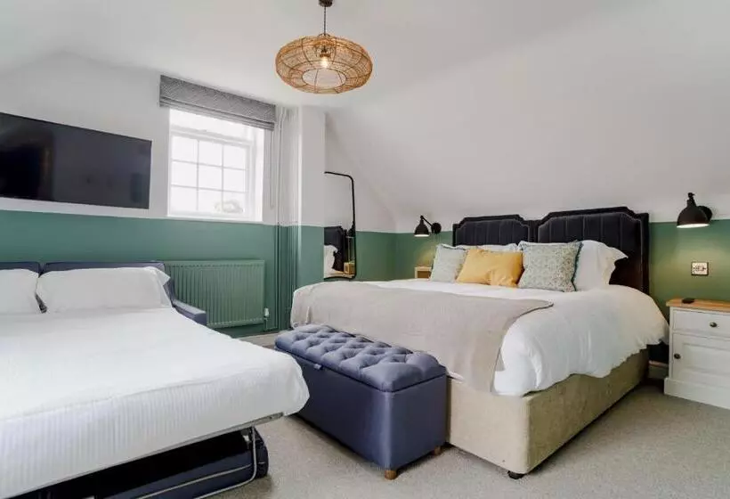 Retkeilymaja Bel And The Dragon At Red Lion Wendover