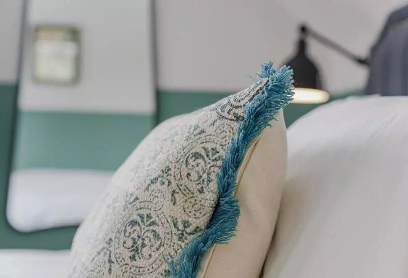 Retkeilymaja Bel And The Dragon At Red Lion Wendover