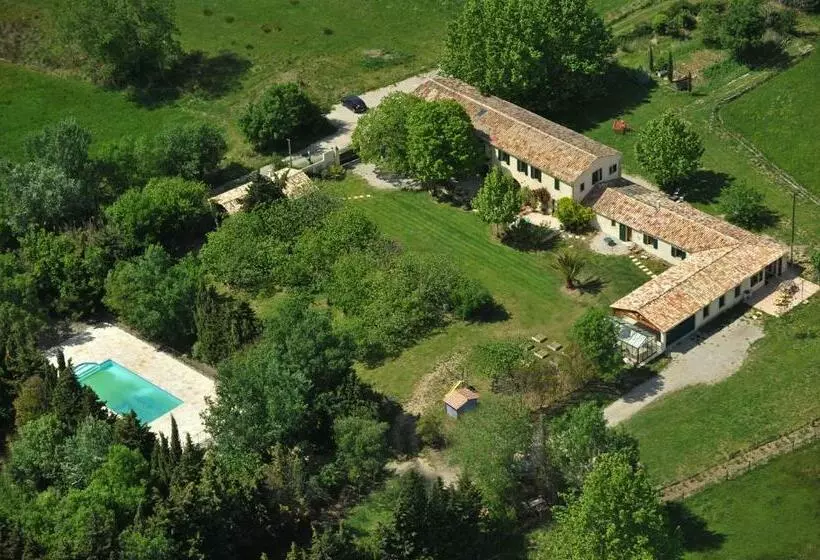 ベッドアンドブレックファースト Chambres D'hotes Domaine Des Machottes