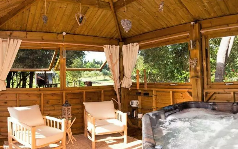 ベッドアンドブレックファースト Chambres D'hotes Domaine Des Machottes