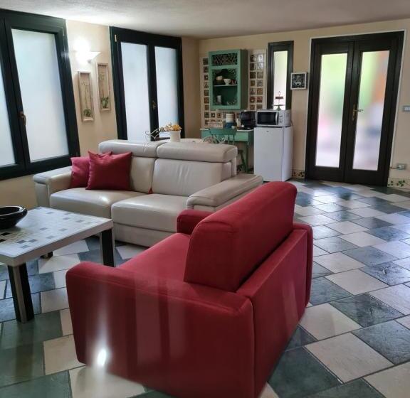 تختخواب و صبحانه L'antica Cantina