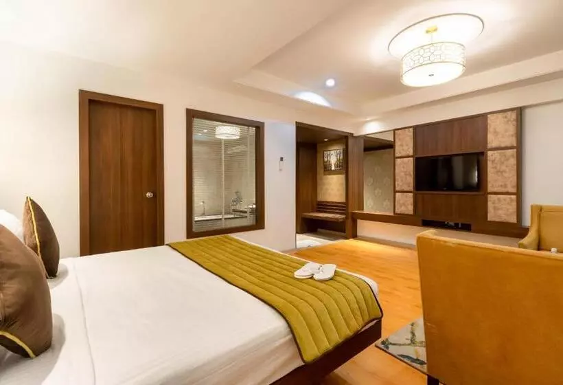 Hotelli Freesia By Express Inn