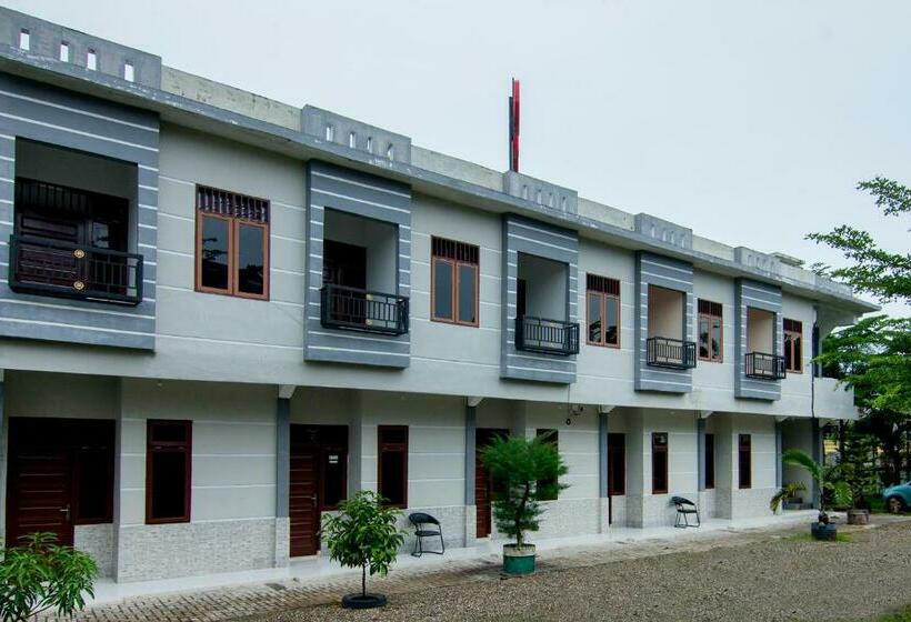 호텔 Oyo 2069 Wisma Syariah Kampung Baru