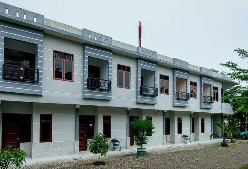 Hotelli Oyo 2069 Wisma Syariah Kampung Baru