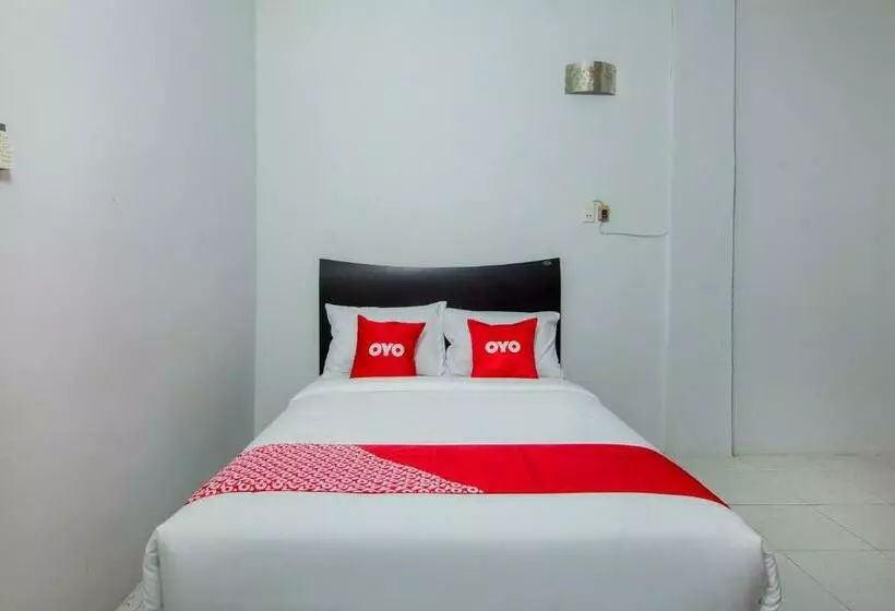 Hotelli Oyo 2069 Wisma Syariah Kampung Baru