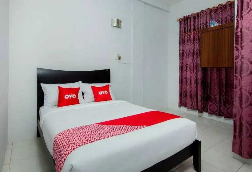 Hotelli Oyo 2069 Wisma Syariah Kampung Baru