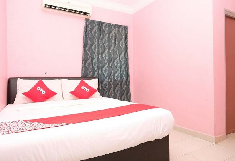 فندق Oyo 44005 Senangin Resort & Cafe