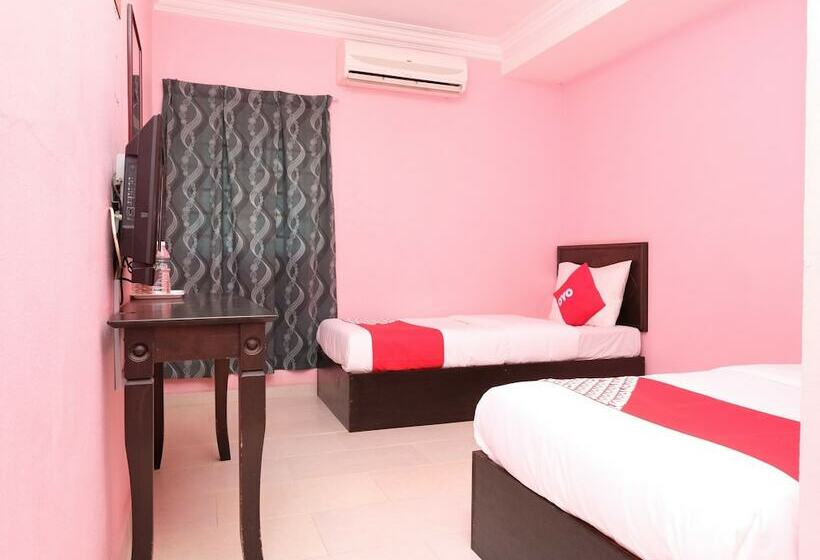 فندق Oyo 44005 Senangin Resort & Cafe