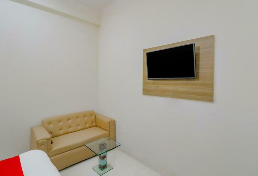 בית מלון כפרי Collection O 78410 Collection O White House