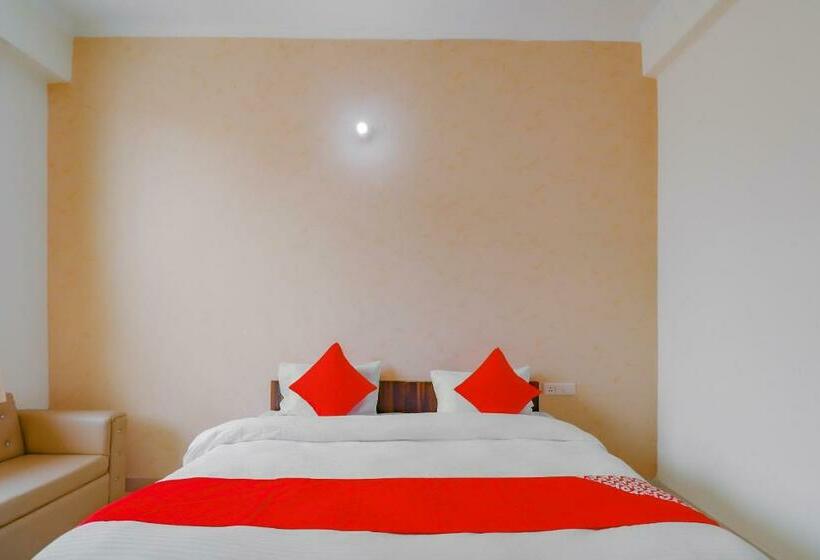 בית מלון כפרי Collection O 78410 Collection O White House