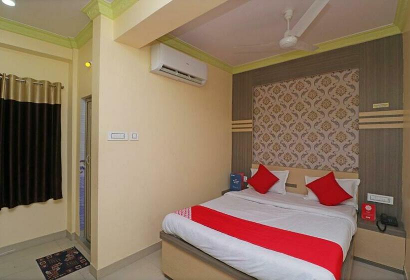 ホテル Vaccinated Staff  Oyo 30341  Nilachal