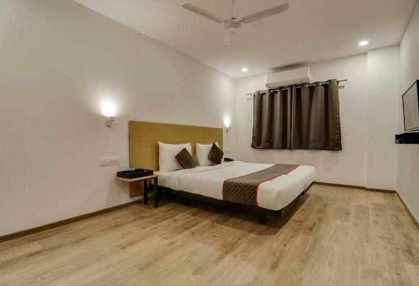 فندق Vaccinated Staff Oyo 79187 Townhouse 181 Ganeshpeth Colony