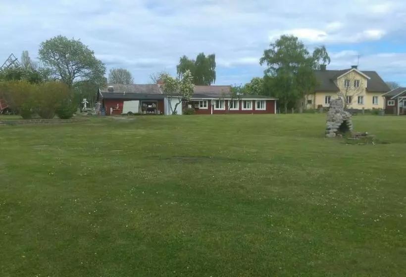 ペンション Kvarngården Natur Resort