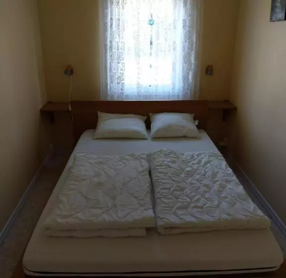 ペンション Kvarngården Natur Resort