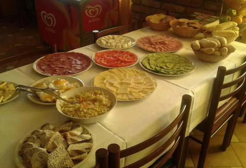 ペンション Retro Vrbovec