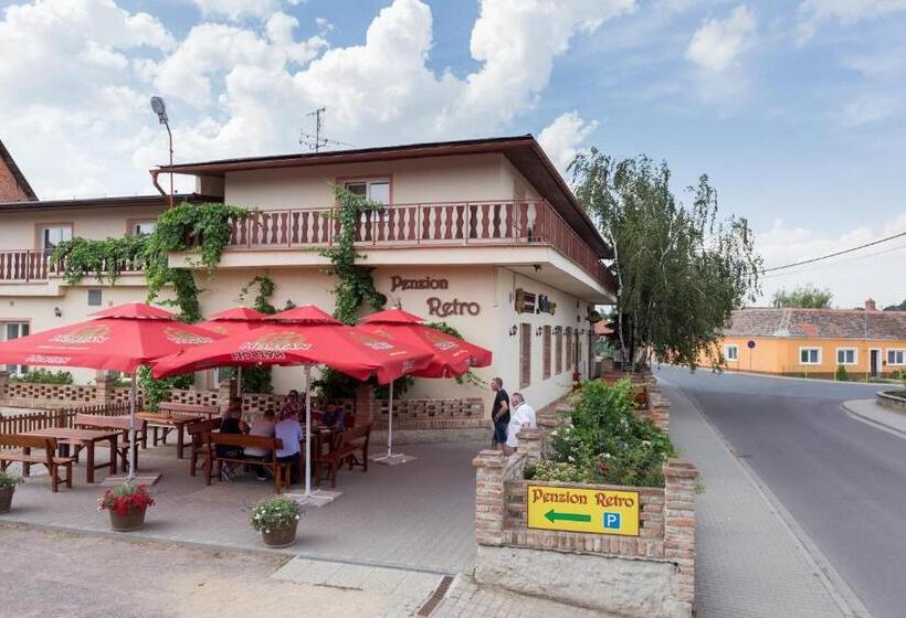 ペンション Retro Vrbovec
