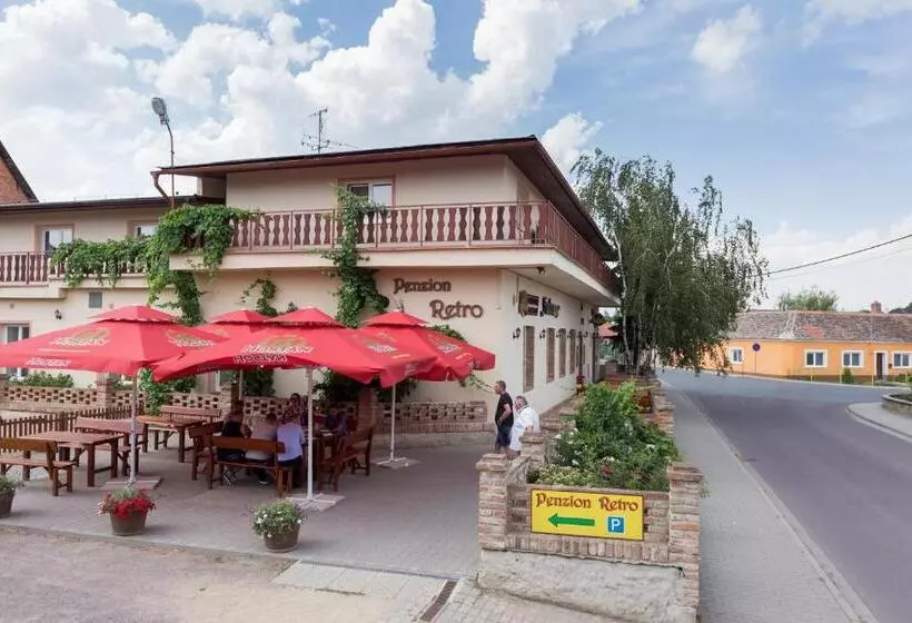 ペンション Retro Vrbovec