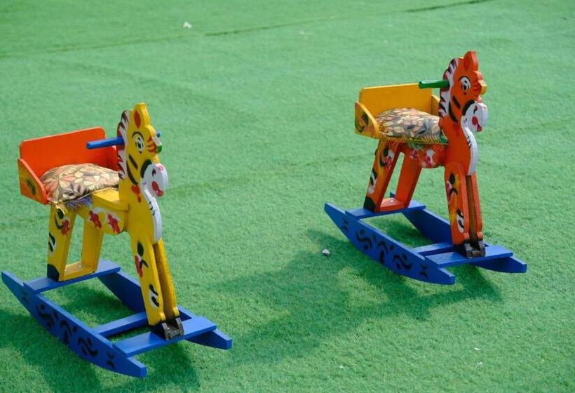 בית מלון כפרי Udaipur Palace