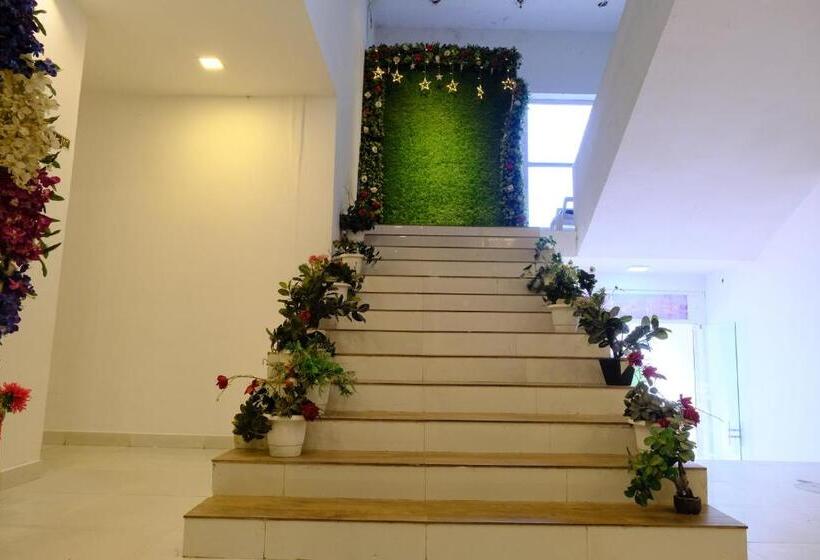 בית מלון כפרי Udaipur Palace